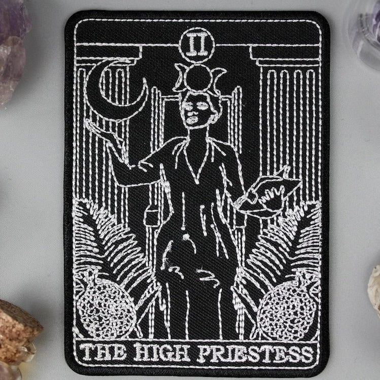 The High Priestess Tarot - Aufn�her